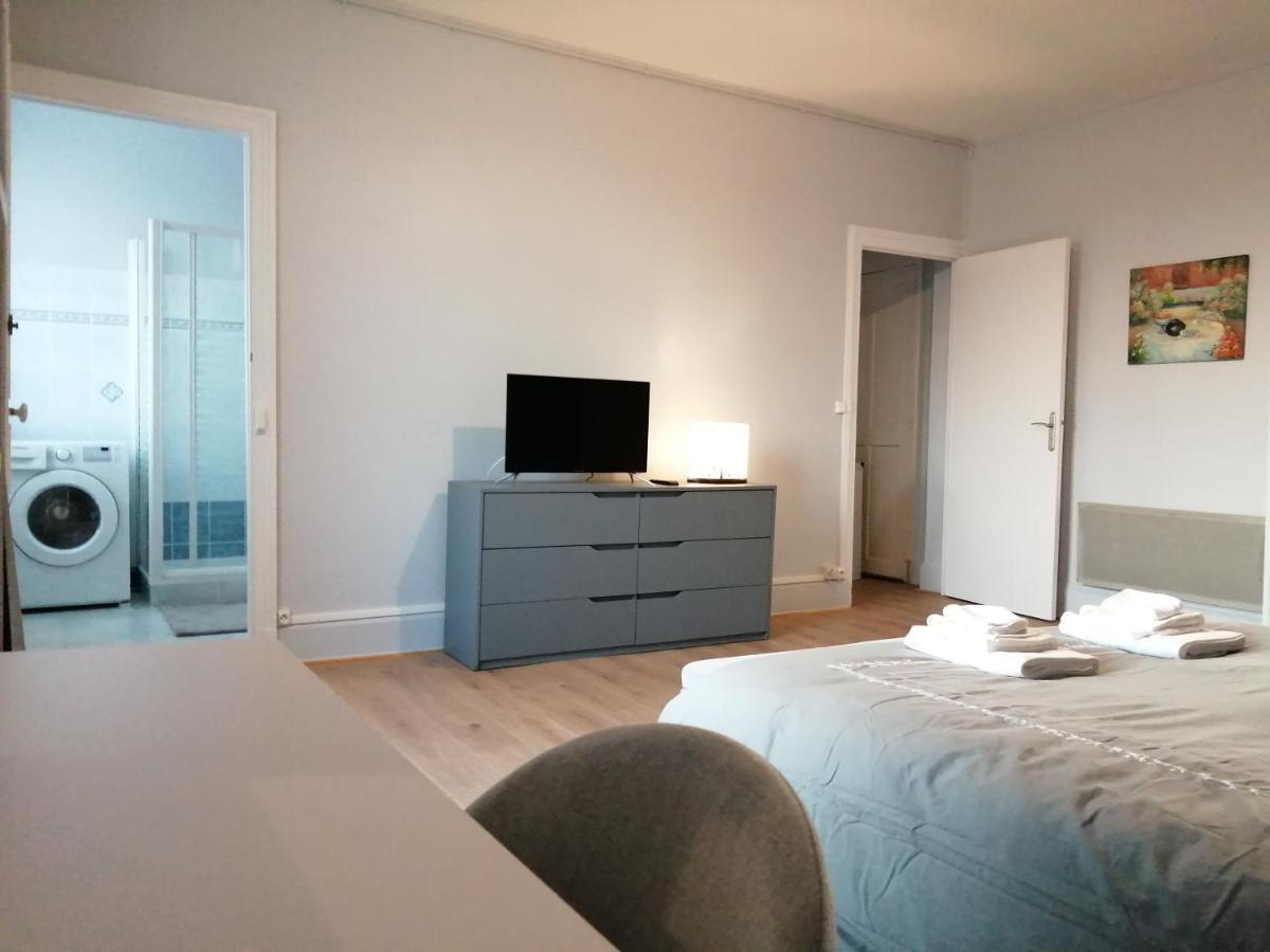 Vittel Spacieux 2 Pieces Renove - Confortable - Vue - 200 Metres Thermes ภายนอก รูปภาพ